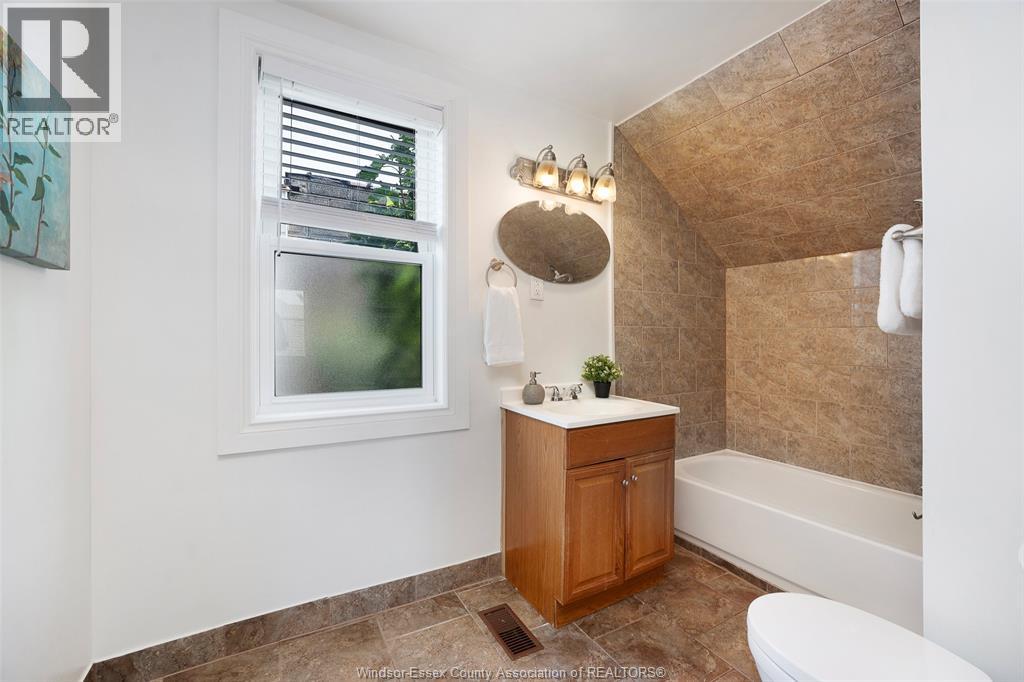 1620 Drouillard Property Photo 25