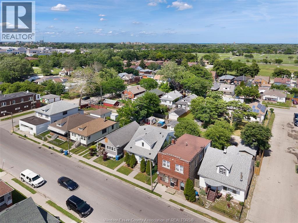 1620 Drouillard Property Photo 29