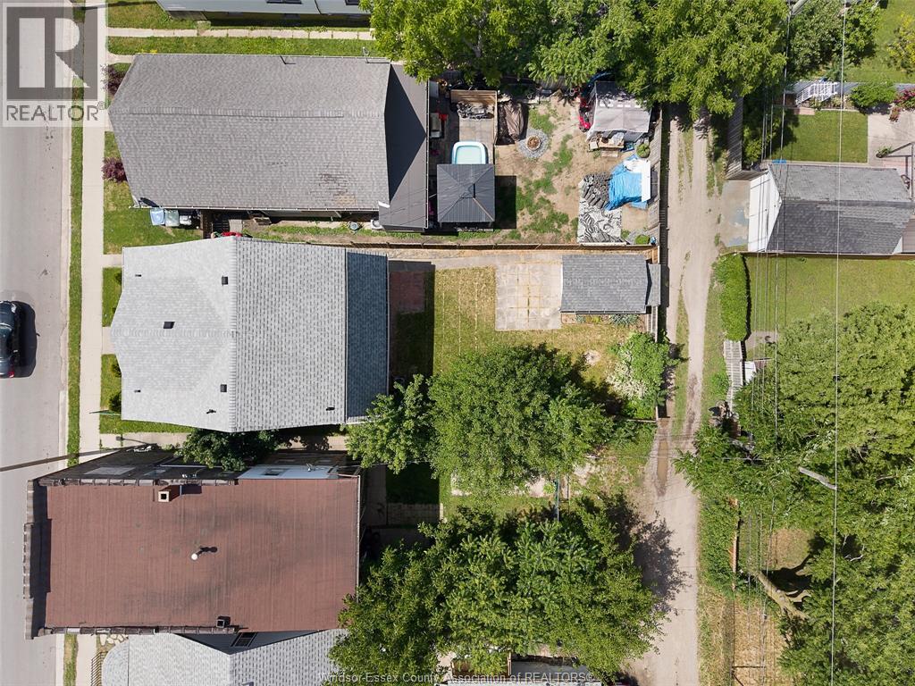 1620 Drouillard Property Photo 31