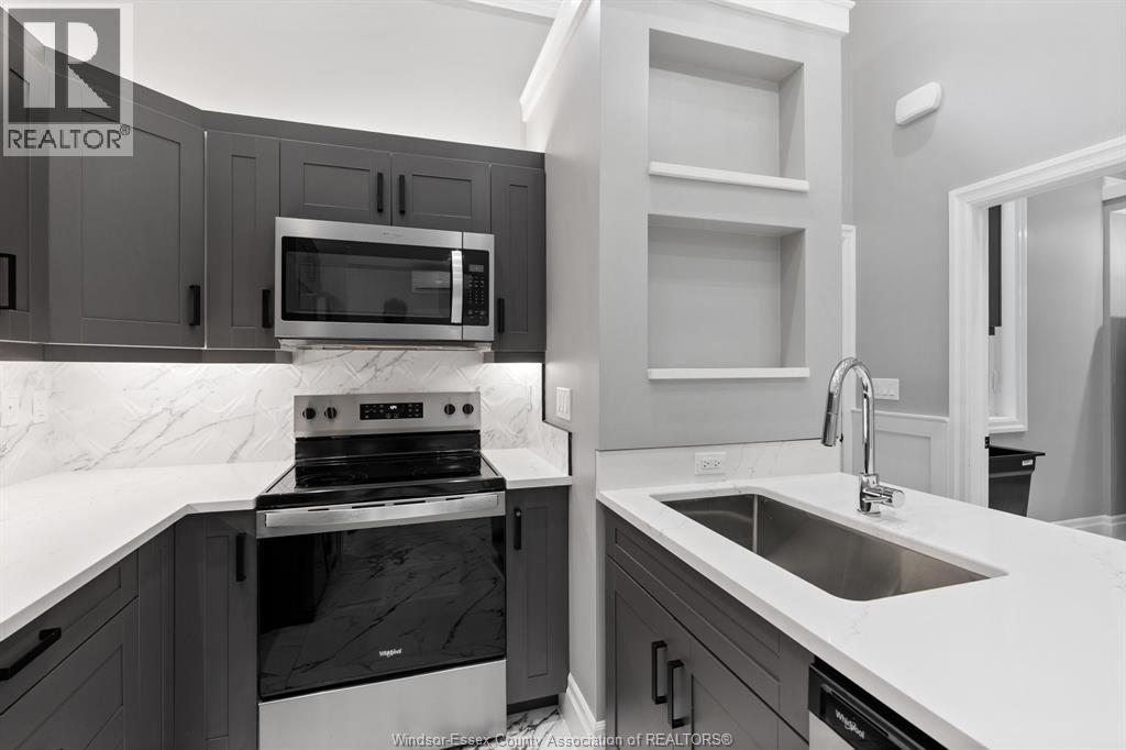1825 Edgemore Unit# 2 Property Photo 11