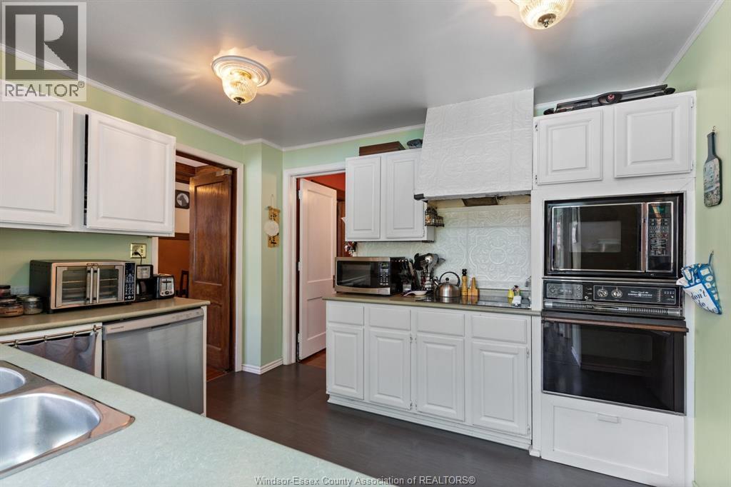 858 Chilver Property Photo 10