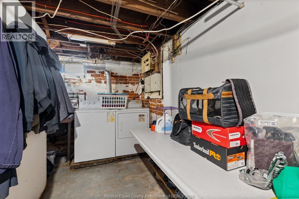 858 Chilver Property Photo 27