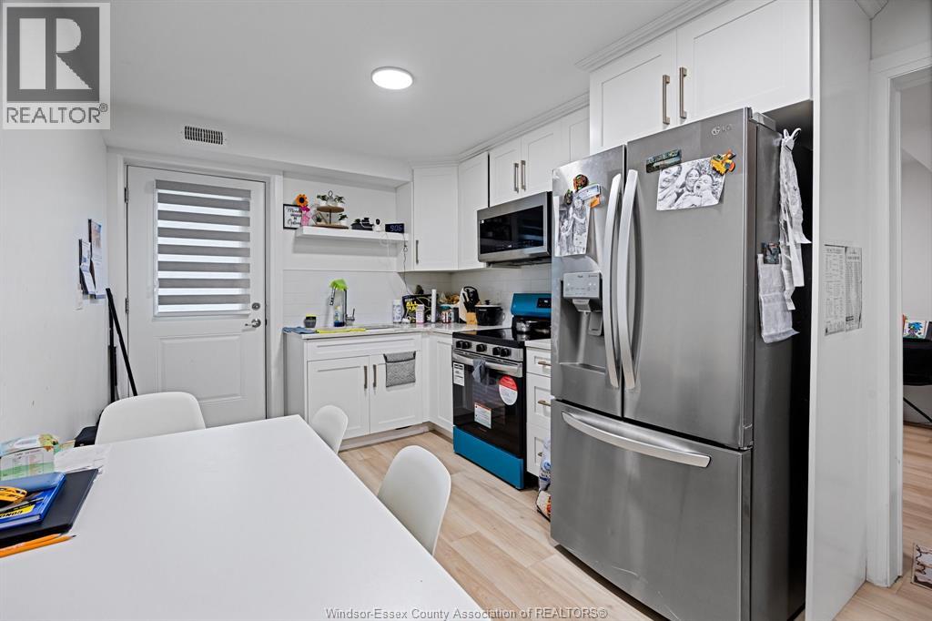 2224 Fraser Unit# Lower Property Photo 8
