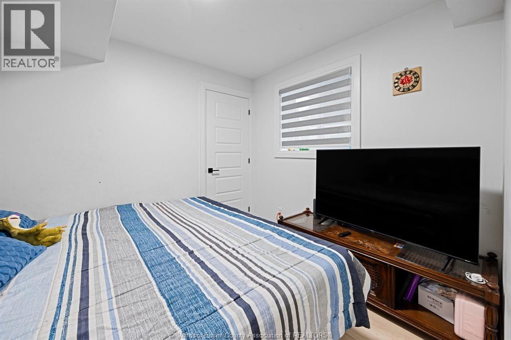 2224 Fraser Unit# Lower Property Photo 10