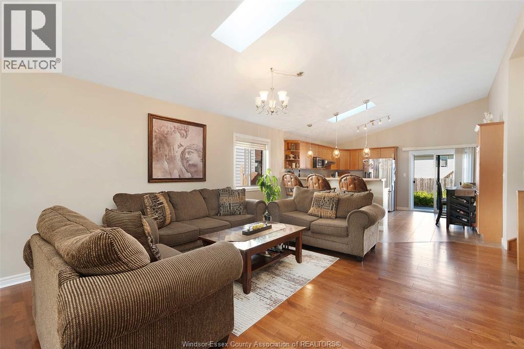 4530 Sassafras Property Photo 6