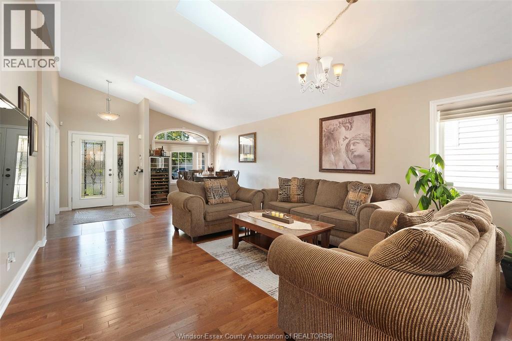 4530 Sassafras Property Photo 8