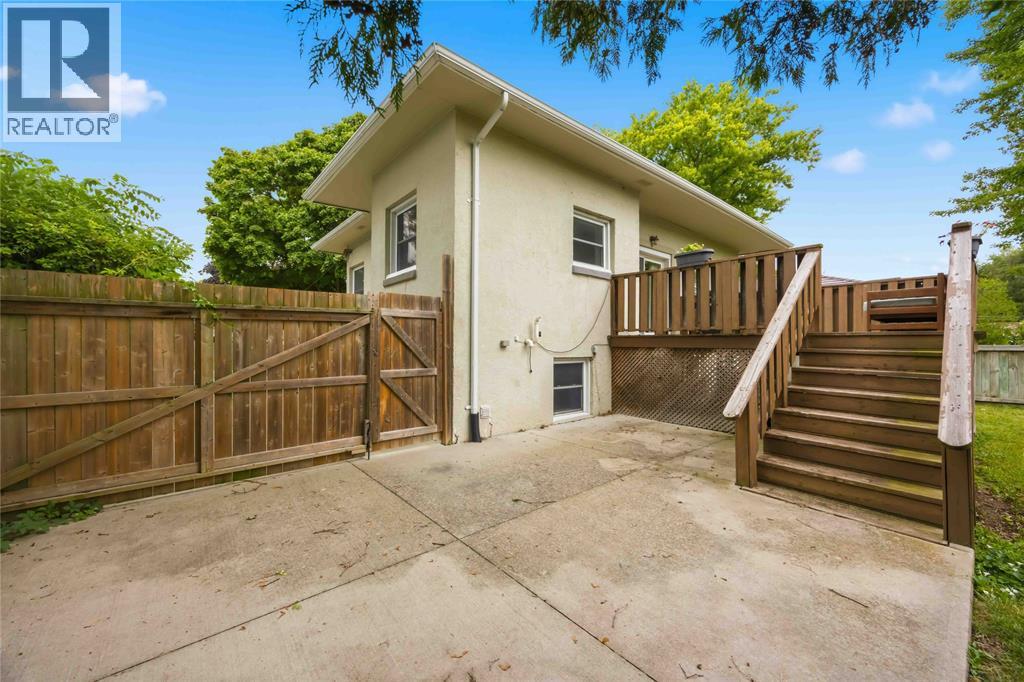 751 Ross Avenue Property Photo 3