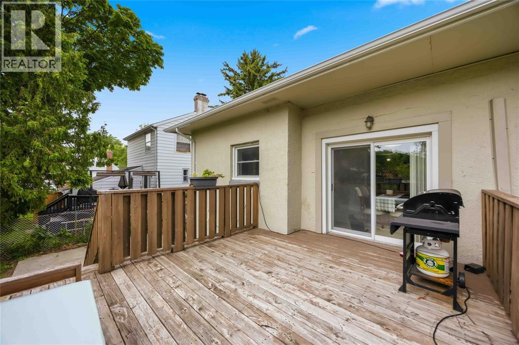 751 Ross Avenue Property Photo 5