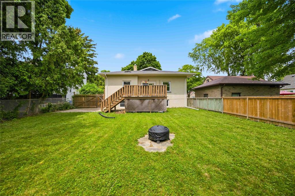 751 Ross Avenue Property Photo 8