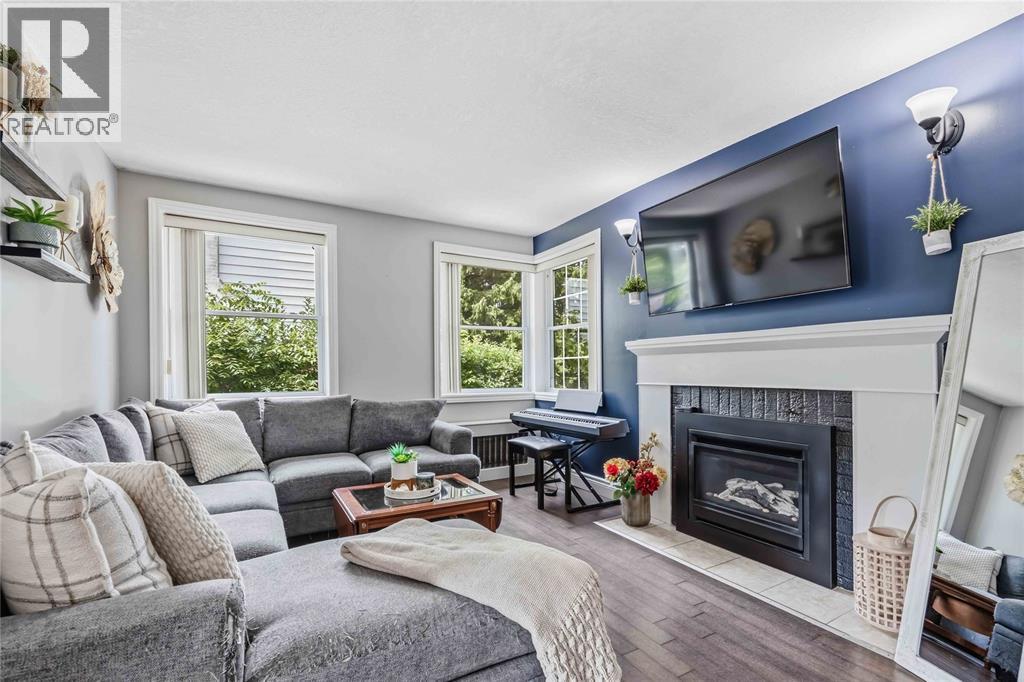 751 Ross Avenue Property Photo 17