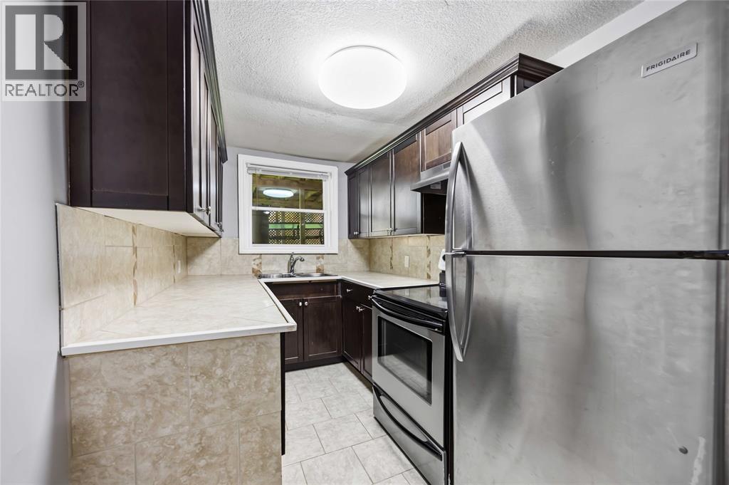 751 Ross Avenue Property Photo 38