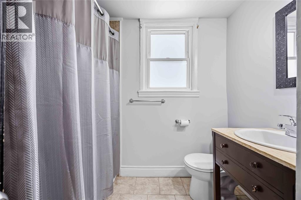 751 Ross Avenue Property Photo 45