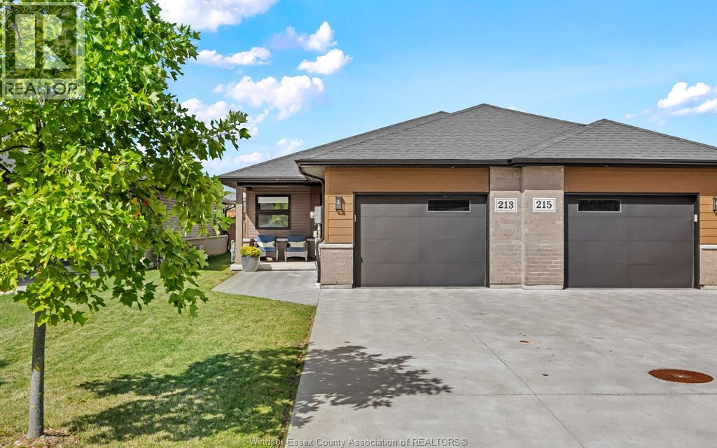 213 MEADOWVIEW Property Photo 1
