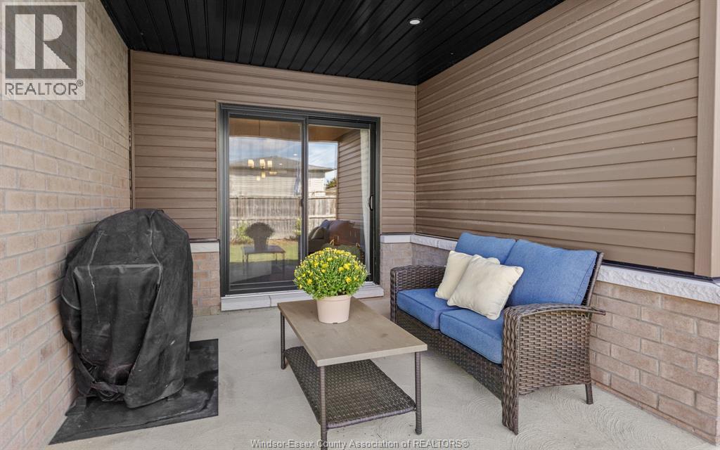 213 Meadowview Property Photo 28