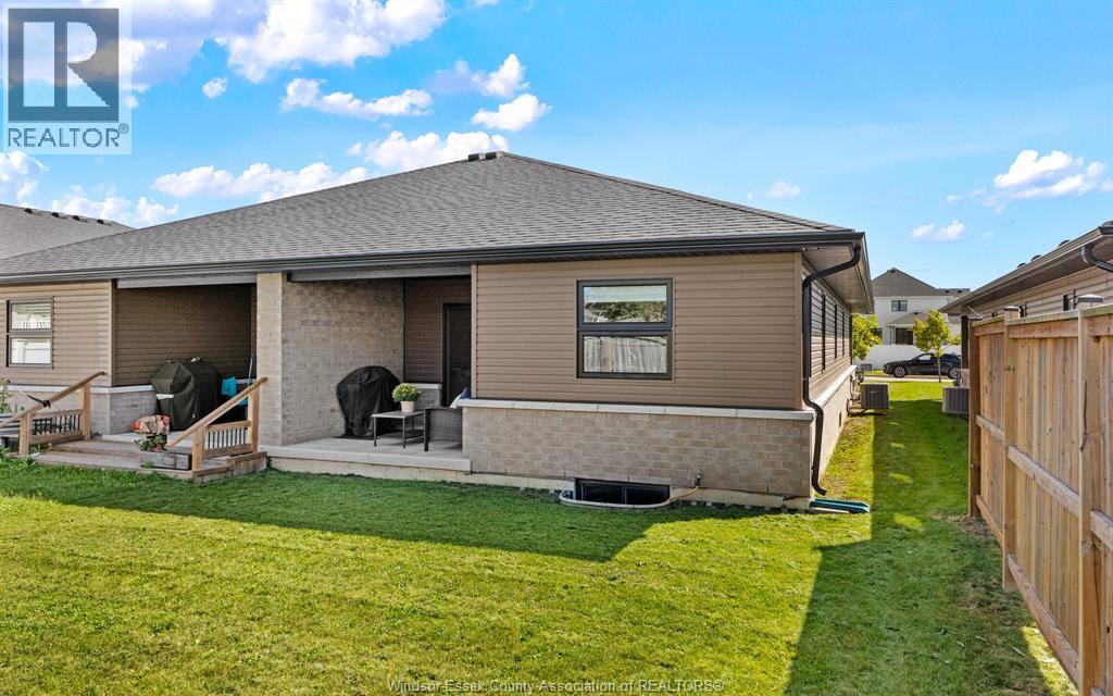 213 Meadowview Property Photo 32