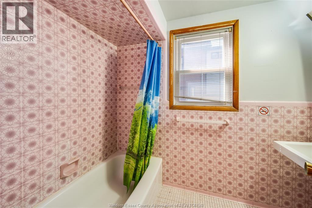 801 Victoria Avenue Property Photo 12
