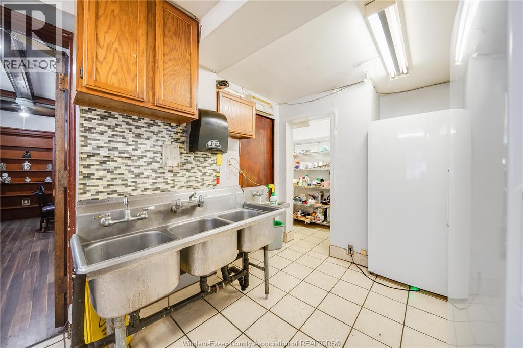801 Victoria Avenue Property Photo 14
