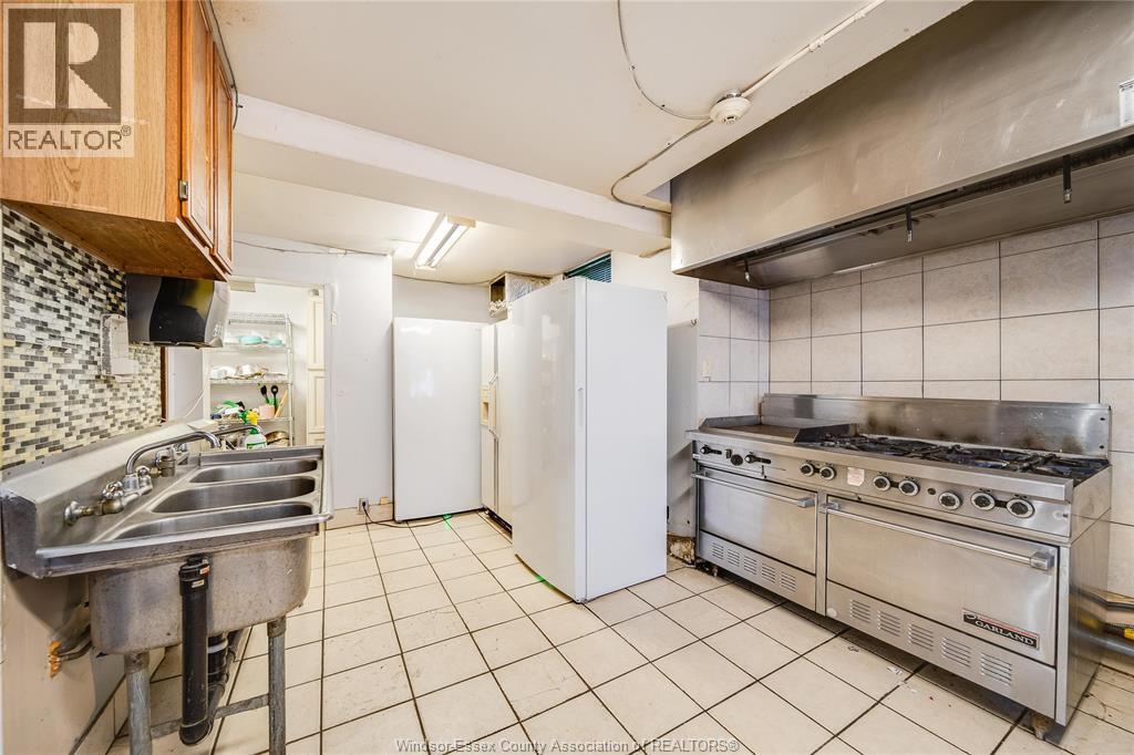 801 Victoria Avenue Property Photo 15