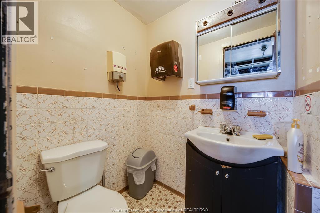 801 Victoria Avenue Property Photo 23