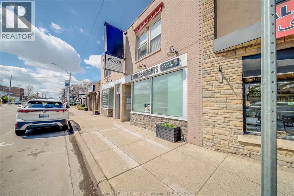 5540 Wyandotte Street East Property Photo 2