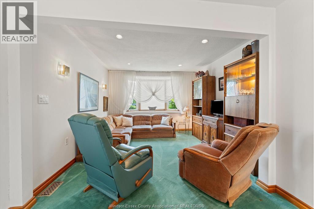 146 Park Street Property Photo 7