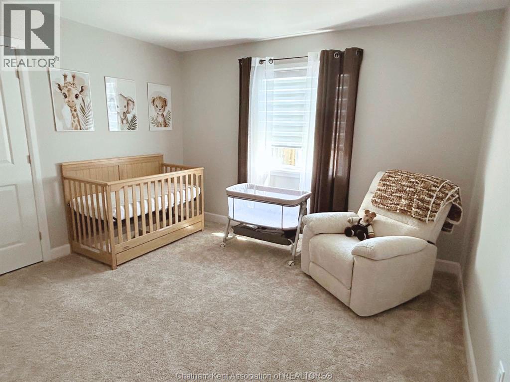 62 Moonstone Crescent Property Photo 24