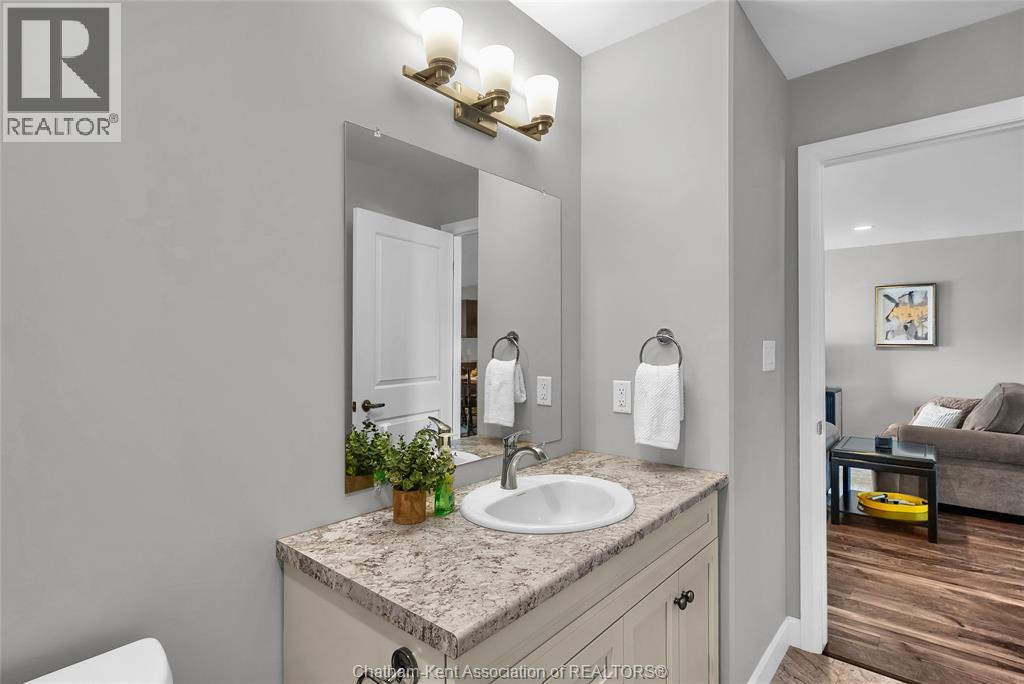62 Moonstone Crescent Property Photo 27