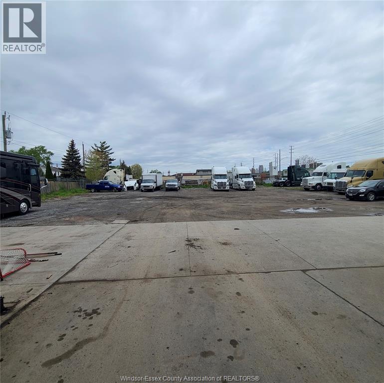 1125 Crawford Avenue Property Photo 3