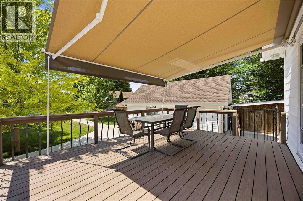 1477 Baxter Avenue Property Photo 3