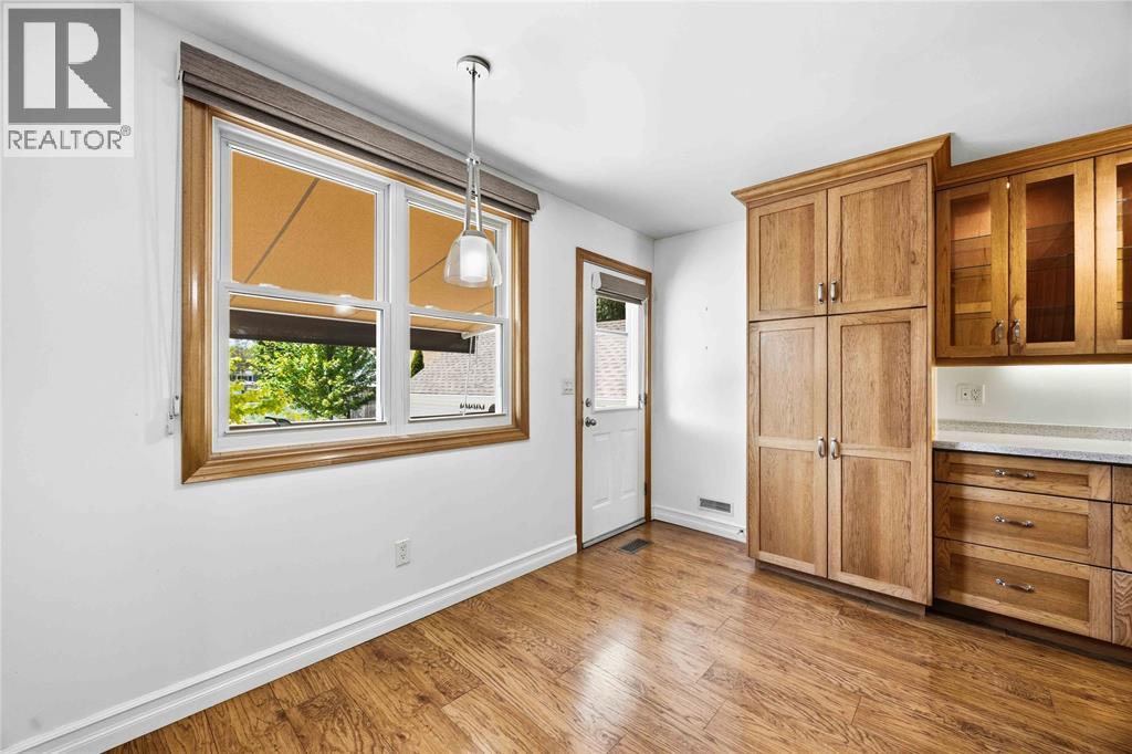 1477 Baxter Avenue Property Photo 14