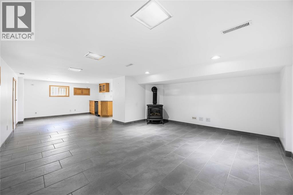 1477 Baxter Avenue Property Photo 28