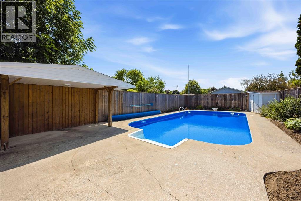 1477 Baxter Avenue Property Photo 38