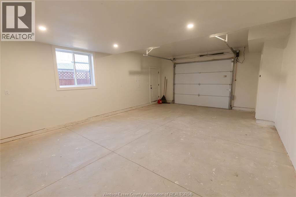 333 Bouffard Unit# 2 Property Photo 5
