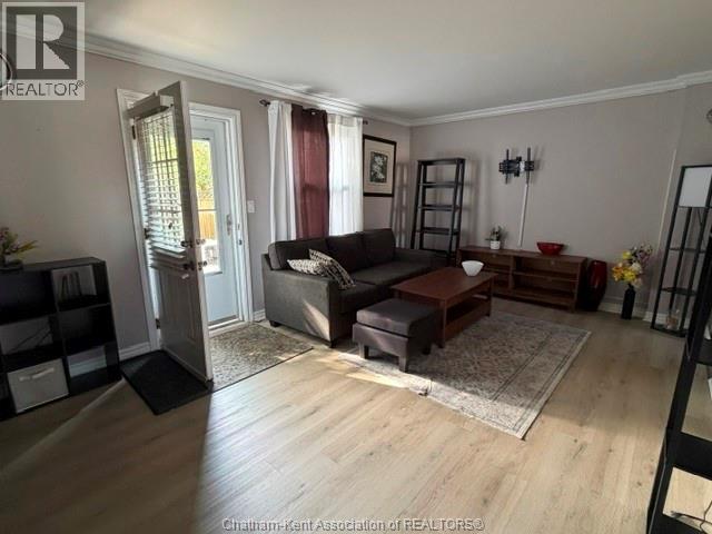 42 Orchard Place Property Photo 3