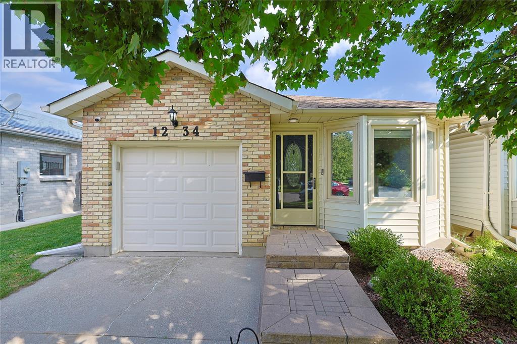 1234 Thistledown AVENUE Property Photo 1