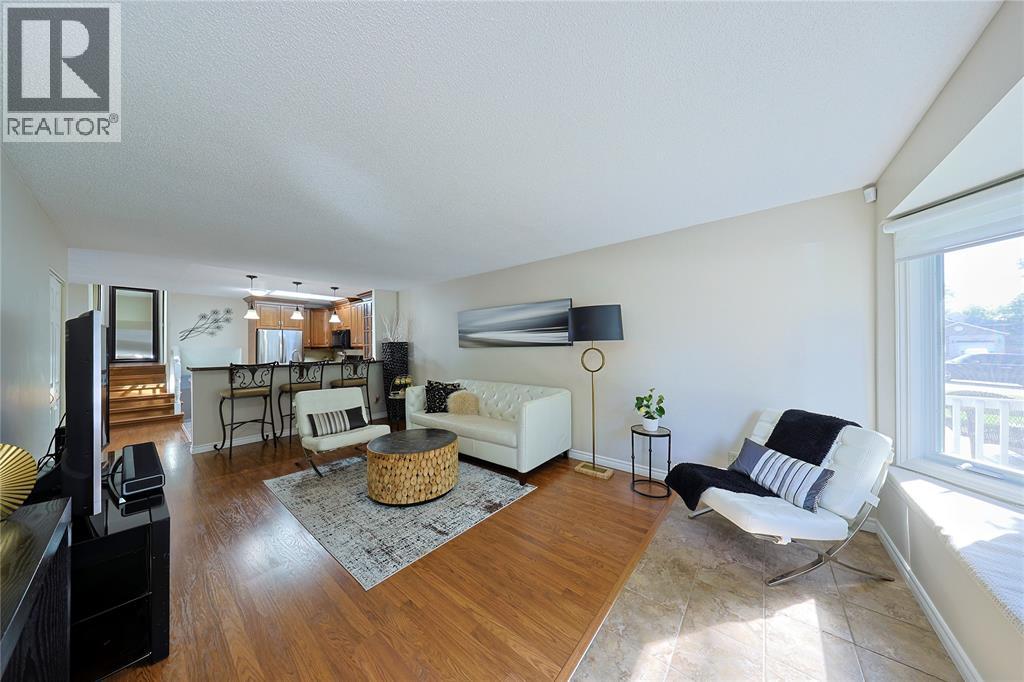 1234 Thistledown Avenue Property Photo 3