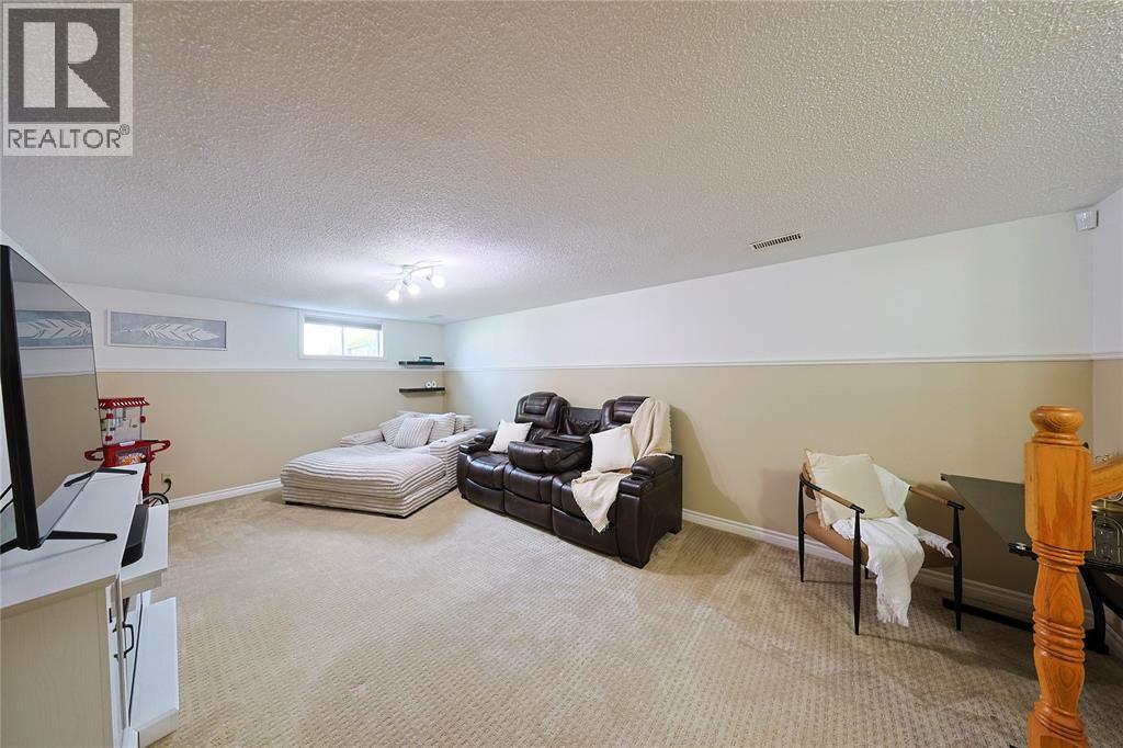 1234 Thistledown Avenue Property Photo 21