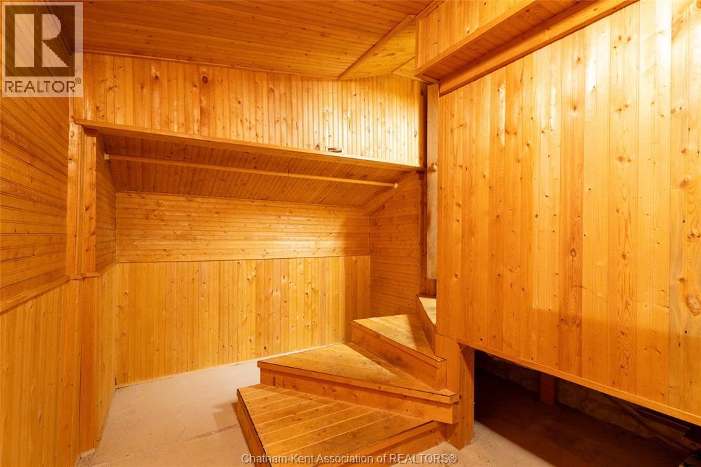 802 Elgin Street Property Photo 15