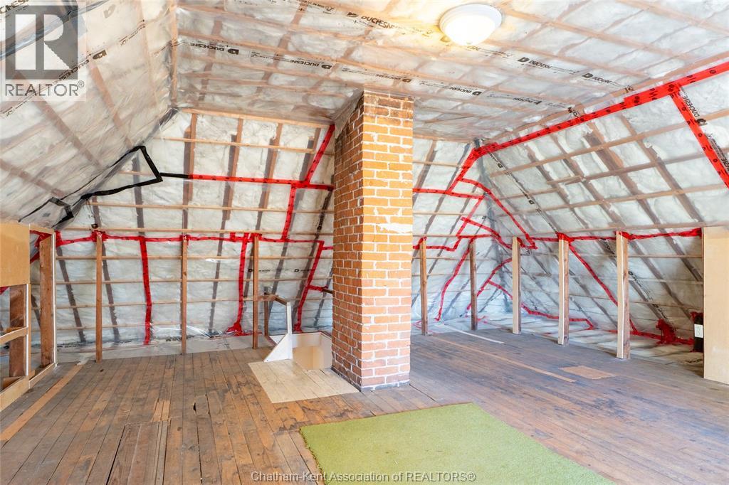 802 Elgin Street Property Photo 24