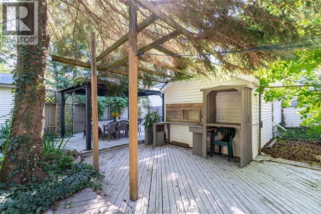 802 Elgin Street Property Photo 38