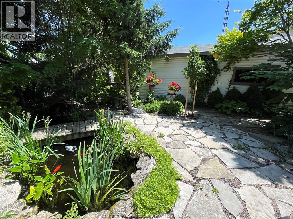 802 Elgin Street Property Photo 43