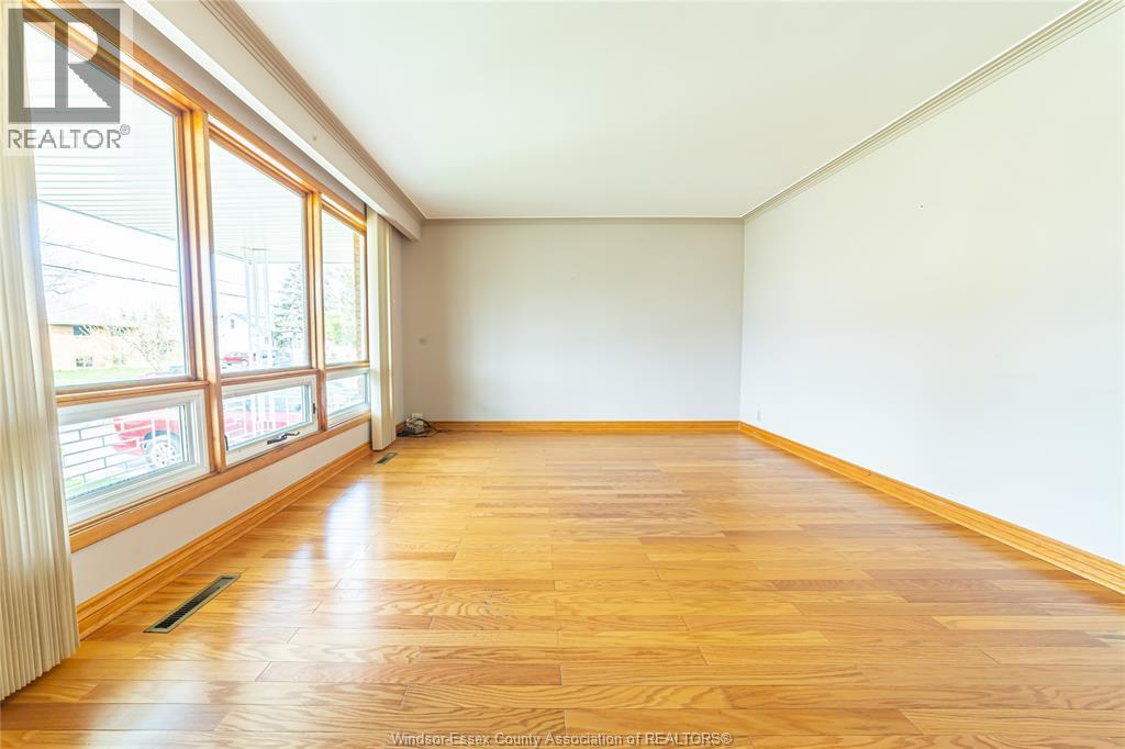 2666 Jos St. Louis Property Photo 5