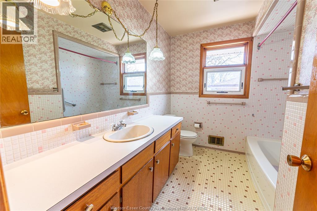2666 Jos St. Louis Property Photo 12