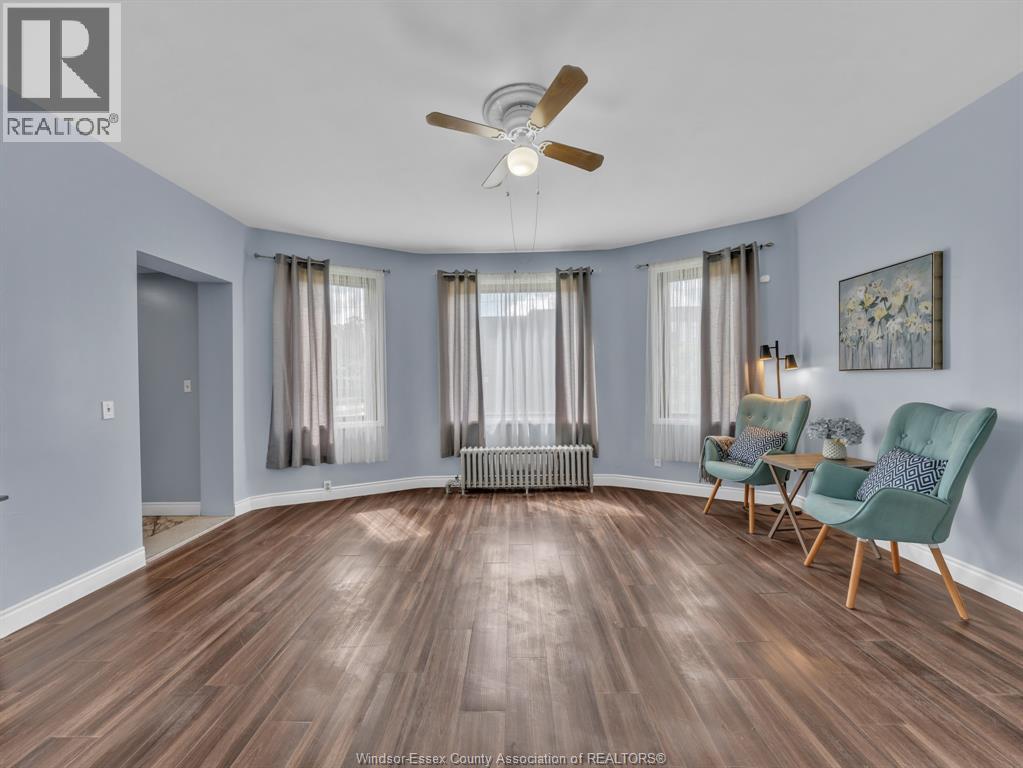 677 Marentette Unit# Main Property Photo 3