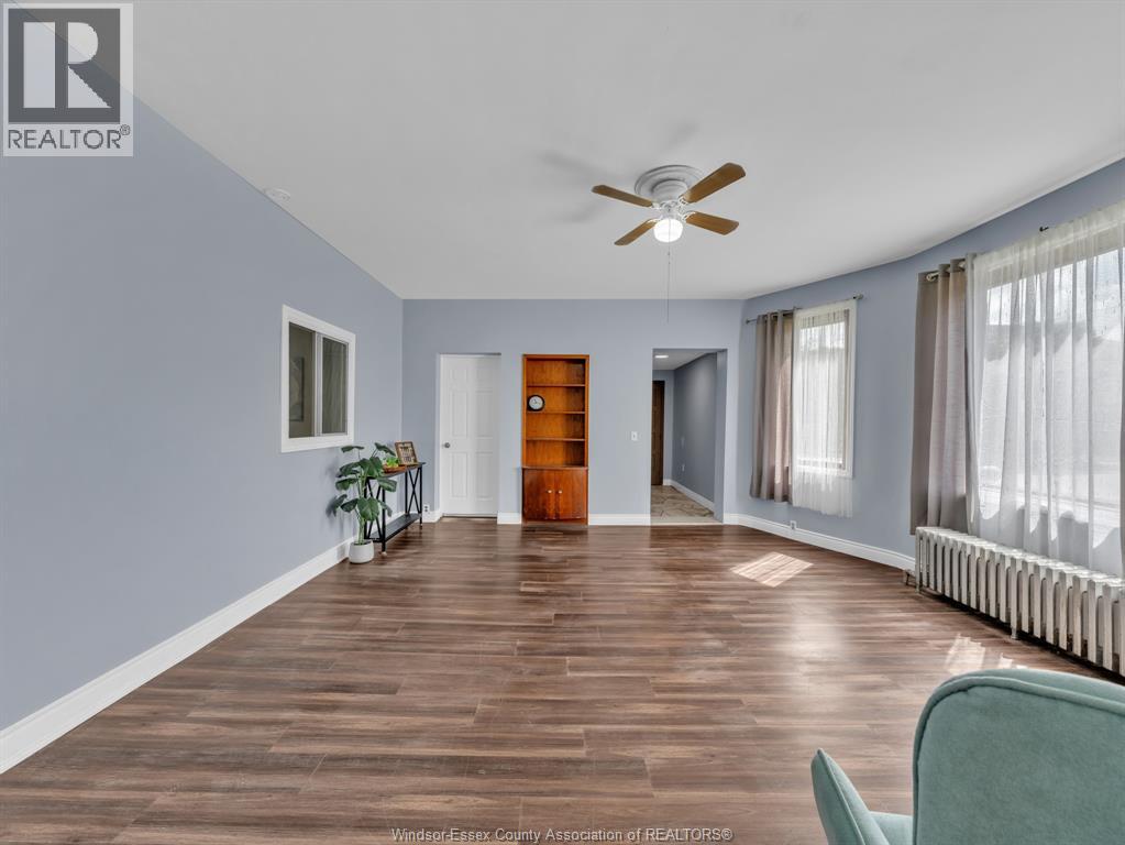 677 Marentette Unit# Main Property Photo 5