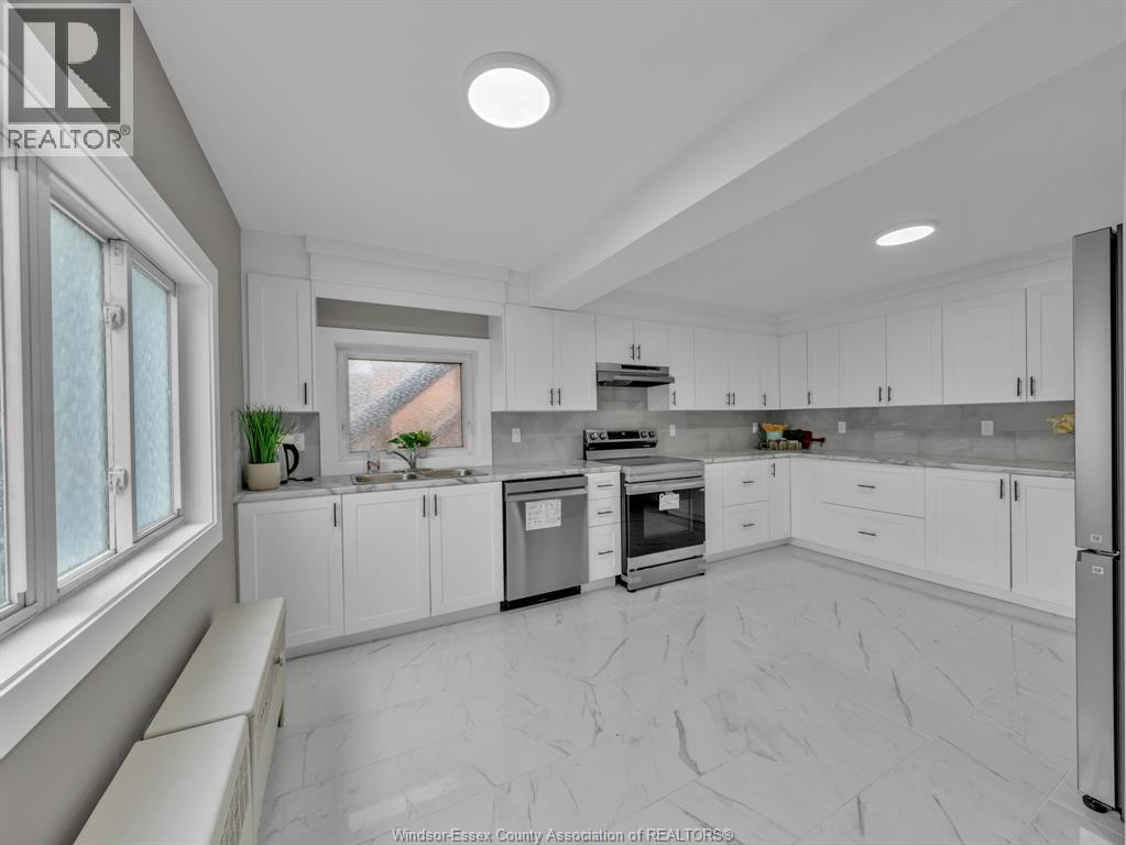 677 Marentette Unit# Main Property Photo 8