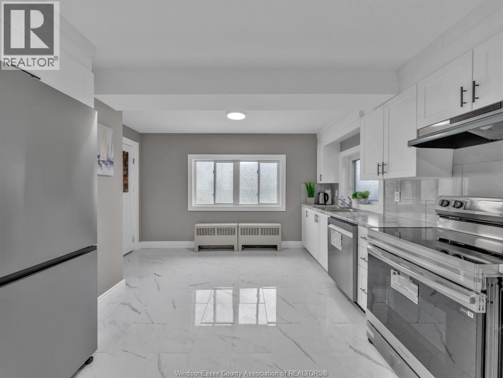 677 Marentette Unit# Main Property Photo 9