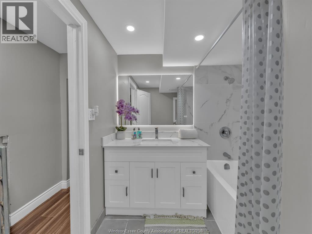 677 Marentette Unit# Main Property Photo 13