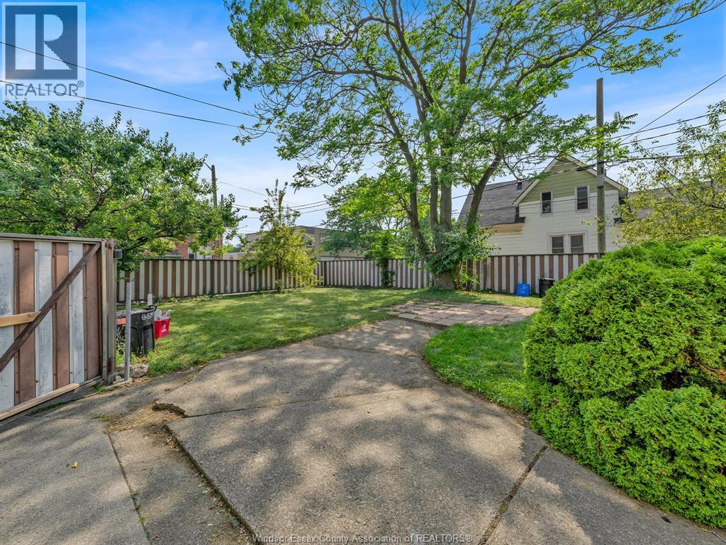 677 Marentette Unit# Main Property Photo 24