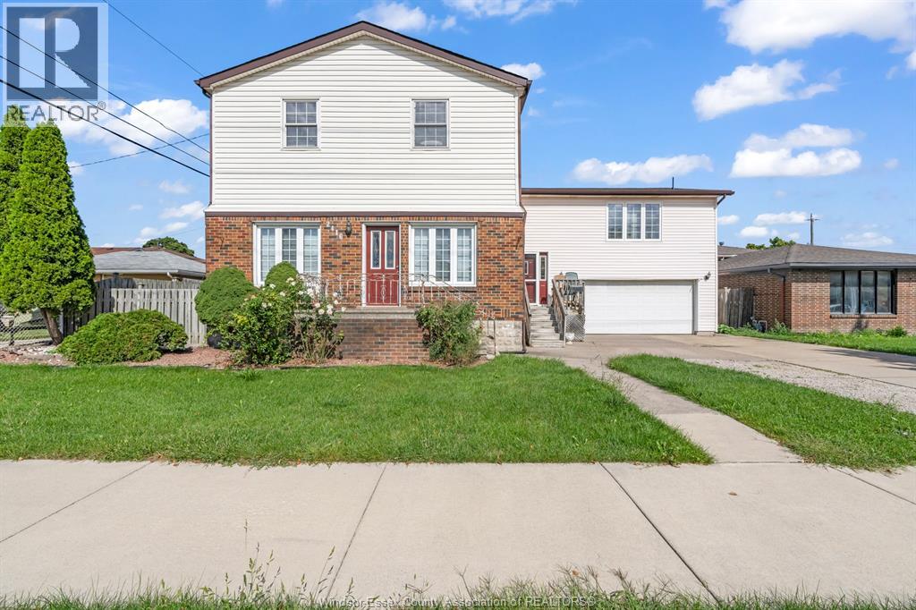 2416 MERCER STREET Property Photo 1